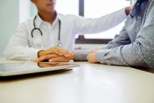 поддержка врача в лечении соматоформных расстройств